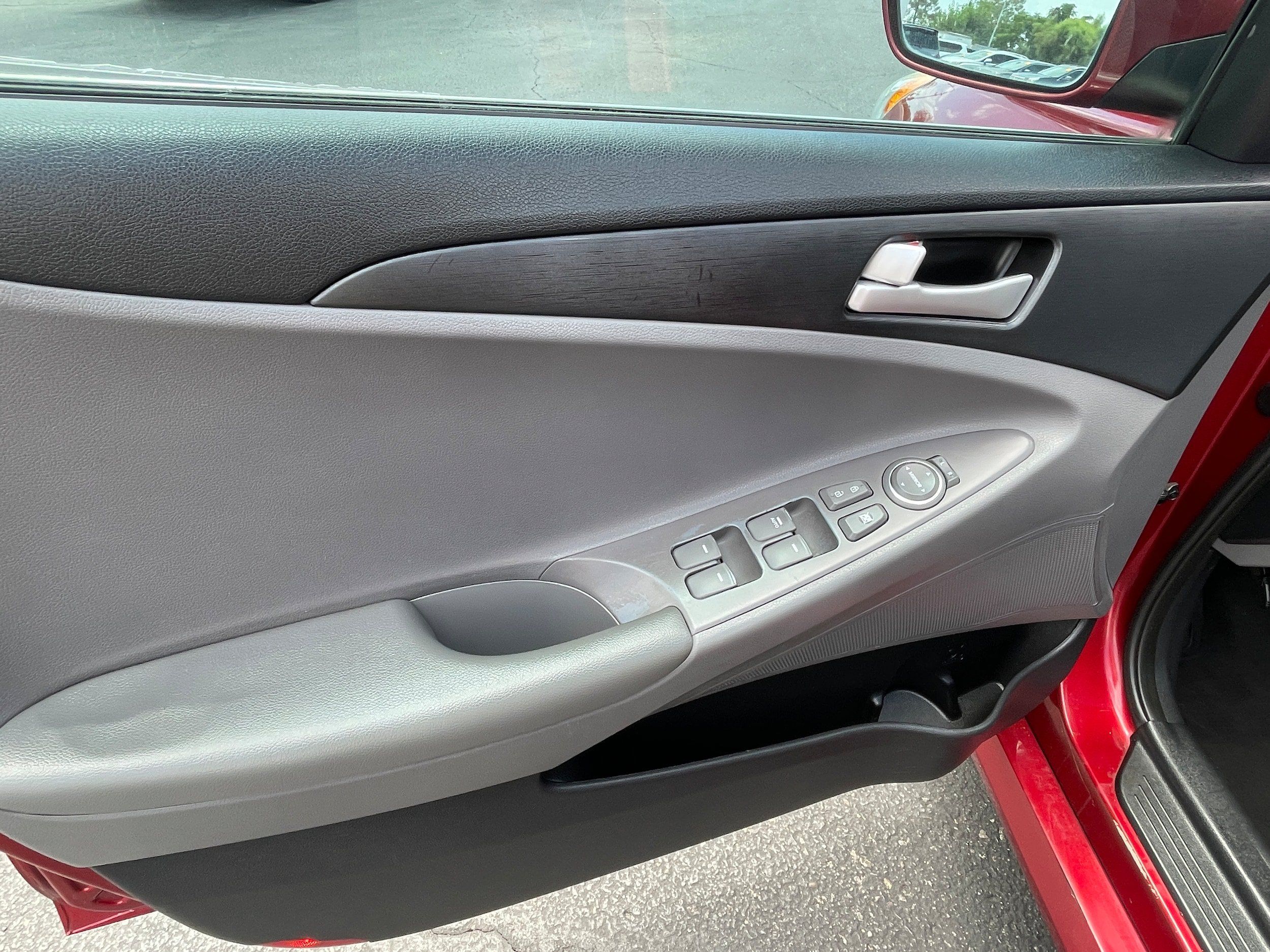 Used 2014 Hyundai Sonata GLS FWD image 11