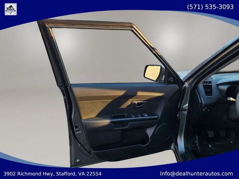 Used 2013 Kia Soul FWD image 18