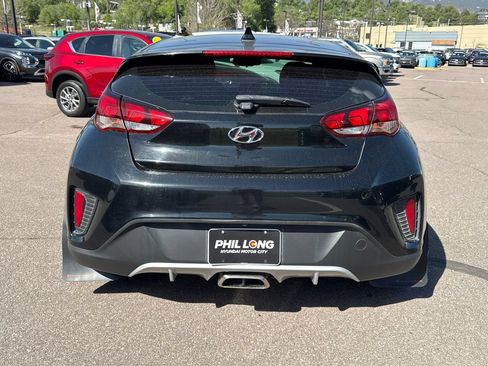 Used 2019 Hyundai Veloster 2.0 Premium FWD image 12