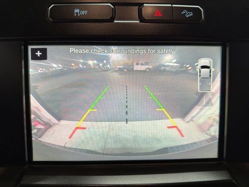 Used 2018 Ford F250 Lariat w/ Chrome Package image 39