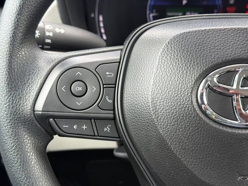 Used 2026 Toyota Corolla Cross L FWD image 25