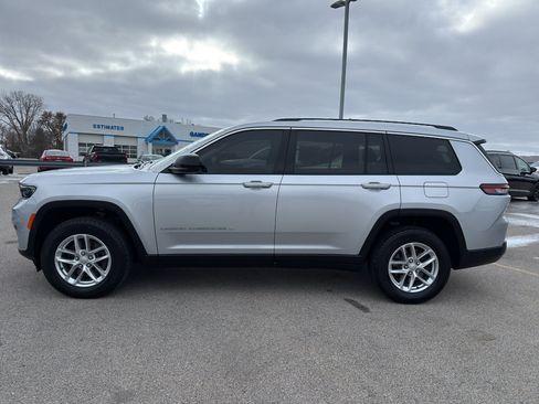 Used 2022 Jeep Grand Cherokee L Laredo w/ Luxury Tech Group I image 6