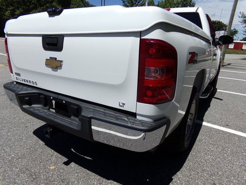 Used 2011 Chevrolet Silverado 1500 LT AWD/4WD image 7