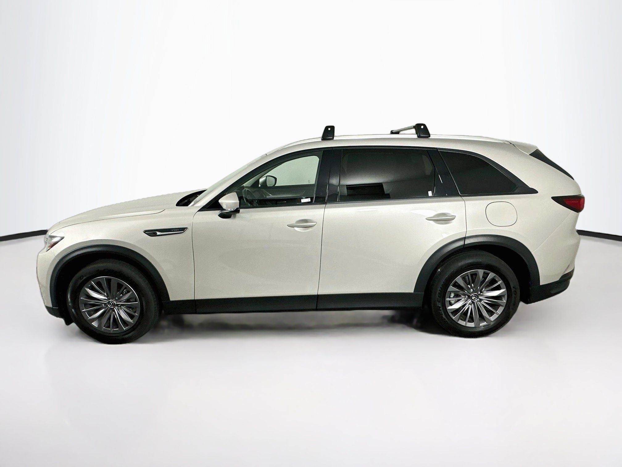 Used 2025 MAZDA CX-90 Plug-In Hybrid w/ Preferred AWD/4WD image 4