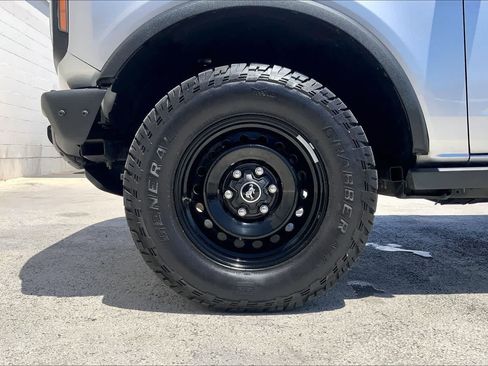 Used 2022 Ford Bronco Black Diamond AWD/4WD image 8