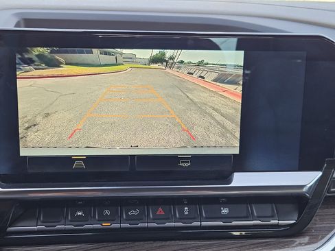 Used 2025 Chevrolet Silverado 1500 LT RWD image 16