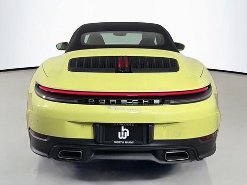 Used 2025 Porsche 911 Carrera RWD image 6