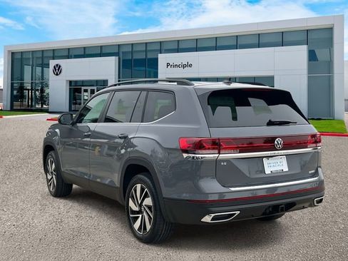 New 2026 Volkswagen Atlas SE FWD image 4