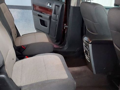 Used 2009 Ford Flex SEL image 17