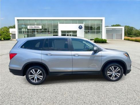 Used 2017 Honda Pilot EX image 6