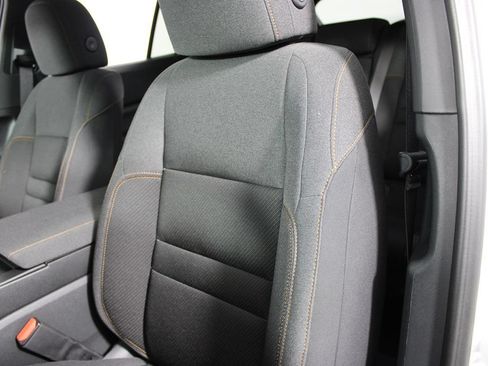 Used 2024 Honda Prologue EX image 8