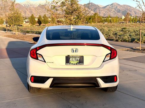 Used 2020 Honda Civic EX image 7