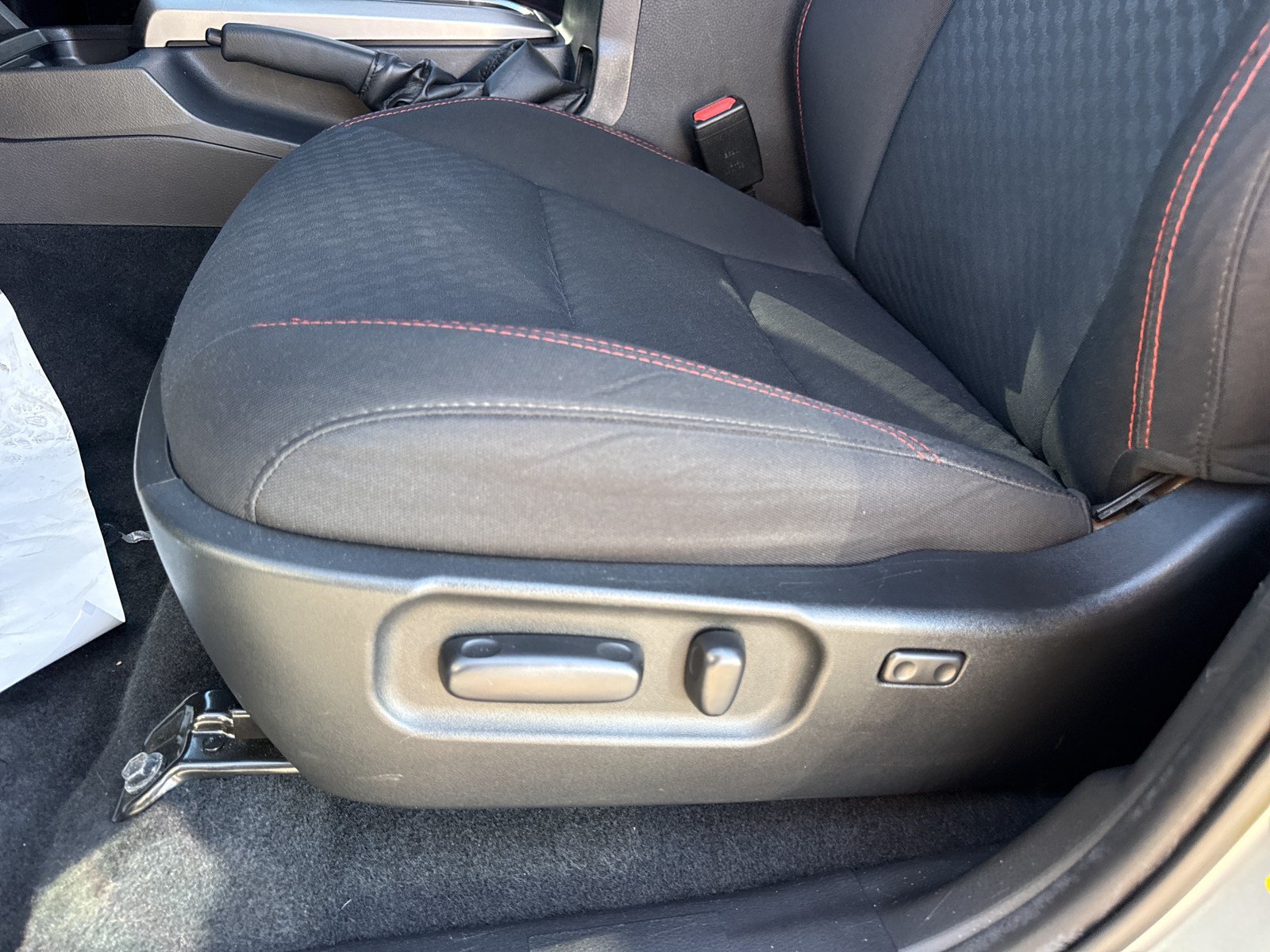 Used 2022 Toyota Tacoma SR5 w/ Technology Package RWD image 12