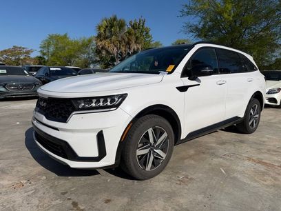 Used 2023 Kia Sorento S w/ Panoramic Sunroof Package