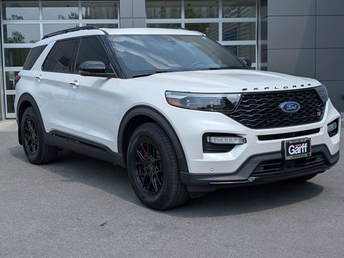 Used 2020 Ford Explorer ST w/ ST High-Performance Pack AWD/4WD image 3
