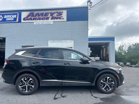 Used 2023 Kia Sportage EX AWD/4WD image 5