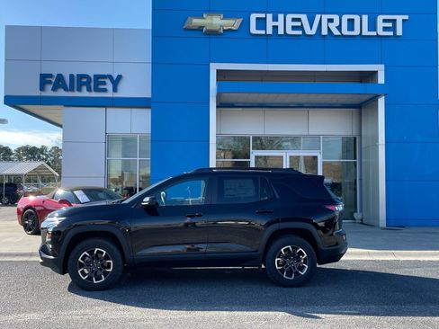 Used 2025 Chevrolet Equinox ACTIV w/ Convenience Package III image 2