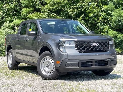New 2026 Ford Maverick XL w/ Equipment Group 101A AWD/4WD image 2
