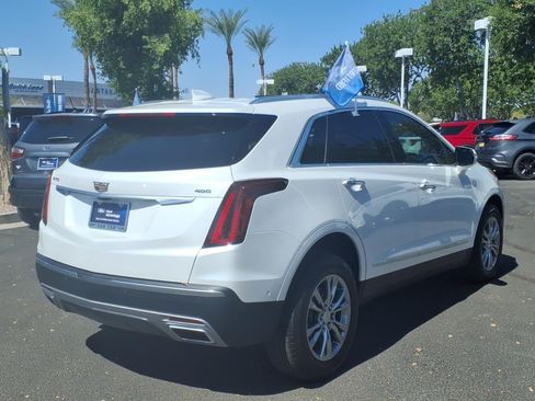Used 2021 Cadillac XT5 Premium Luxury FWD image 4