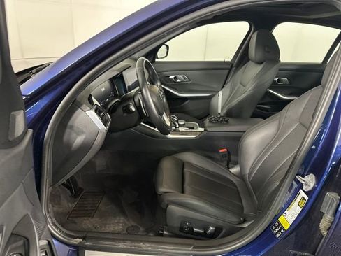 Used 2019 BMW 330i xDrive Sedan w/ Premium Package image 11