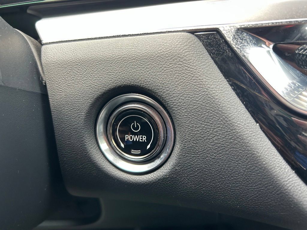 Used 2024 Cadillac Lyriq Sport AWD/4WD image 29