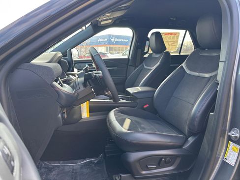 New 2026 Ford Explorer ST image 3