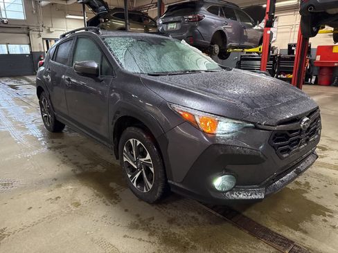 Used 2026 Subaru Crosstrek 2.0i Premium image 4