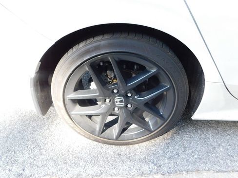 Used 2023 Honda Civic Sport image 7