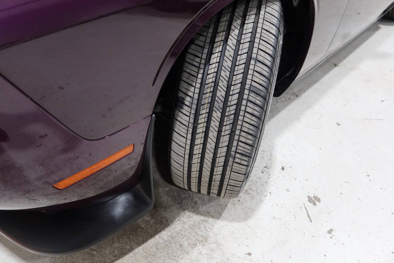 Used 2022 Dodge Challenger R/T Scat Pack w/ Plus Package RWD image 10