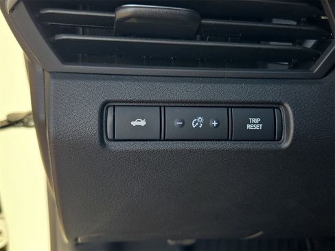 Used 2025 Nissan Altima 2.5 S image 25