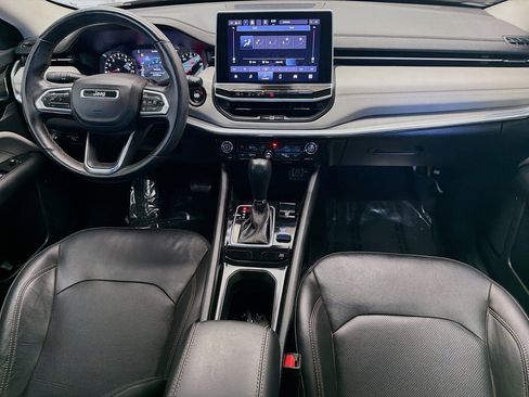 Used 2022 Jeep Compass Limited image 12