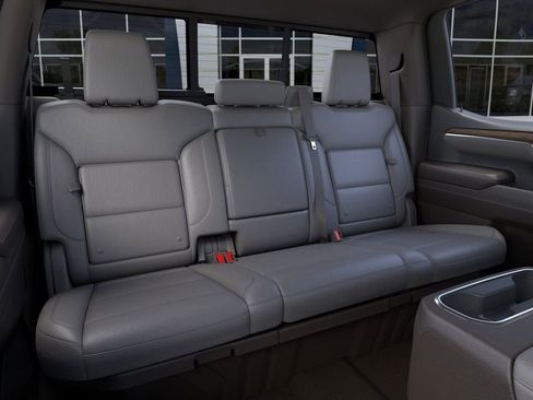 New 2026 GMC Sierra 1500 SLT image 17