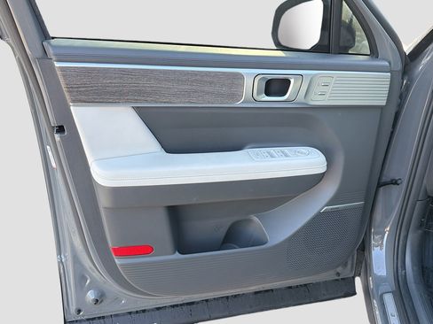 Used 2024 Hyundai Santa Fe Calligraphy image 22