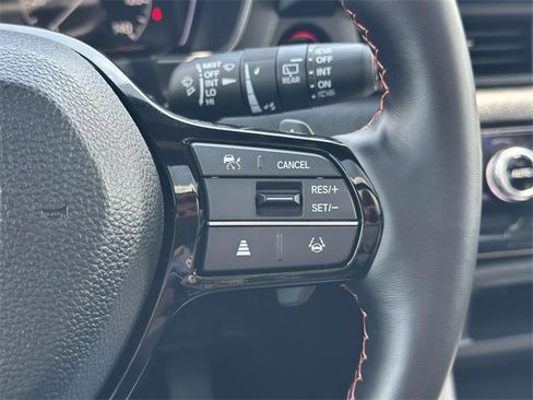 Used 2025 Honda Pilot TrailSport image 23