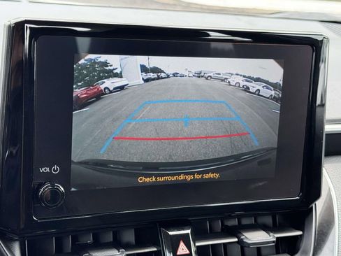 Used 2026 Toyota Corolla LE FWD image 4