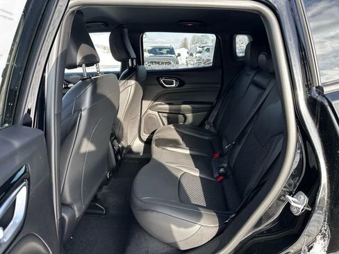 New 2026 Jeep Compass Latitude image 10