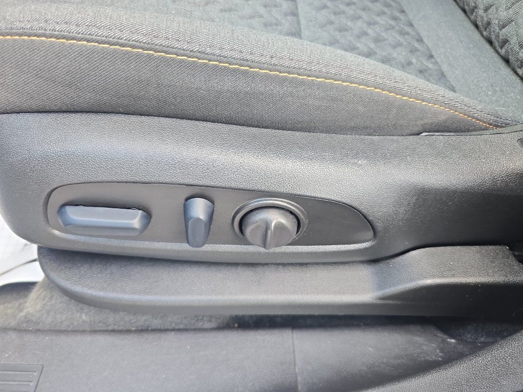 Used 2024 Chevrolet Equinox LT FWD image 13