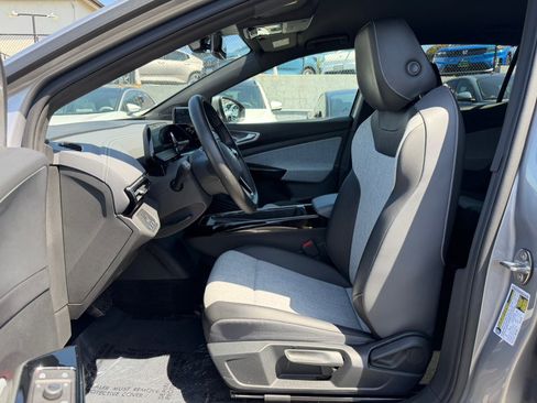 Used 2023 Volkswagen ID.4 Pro AWD/4WD image 10