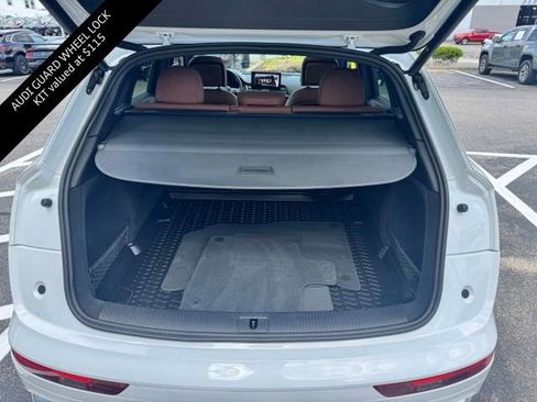 Certified 2023 Audi Q5 2.0T Premium w/ Convenience Package AWD/4WD image 14