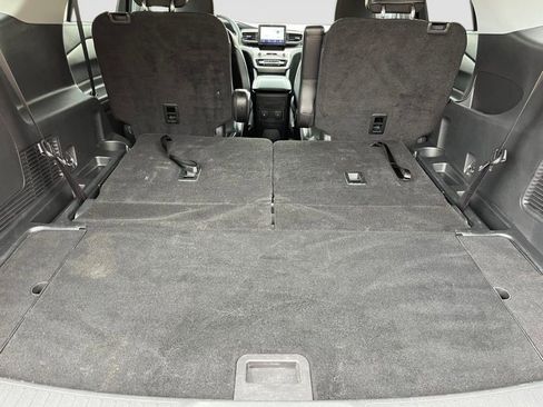 Certified 2023 Ford Explorer XLT w/ Equipment Group 202A AWD/4WD image 11