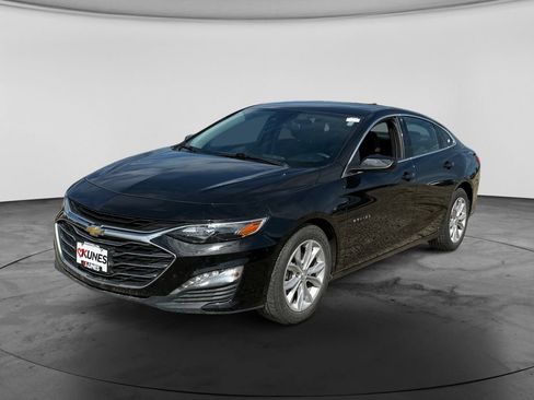 Used 2025 Chevrolet Malibu LT FWD image 4