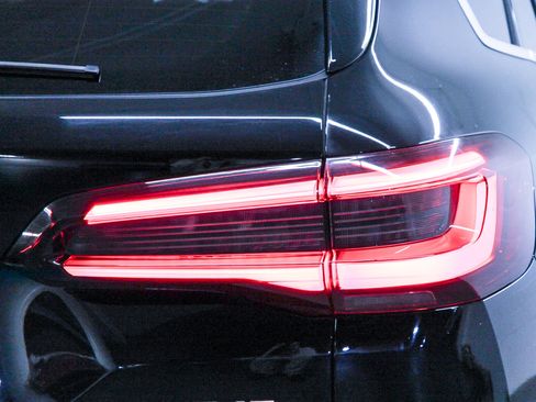 Certified 2022 BMW X5 xDrive45e w/ Parking Assistance Package image 7