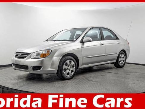 Used 2009 Kia Spectra LX FWD image 1