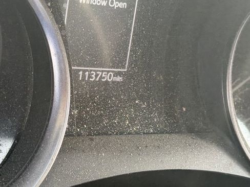 Used 2023 Toyota Camry SE FWD image 9