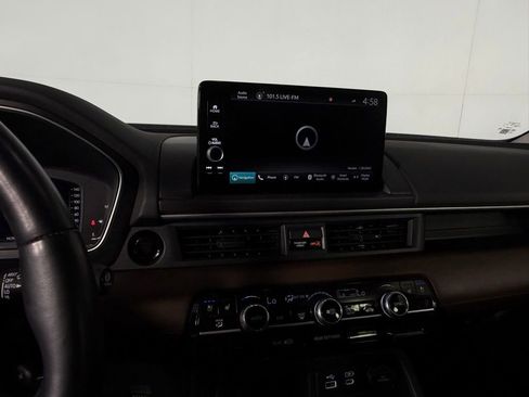 Used 2023 Honda Pilot Elite image 14