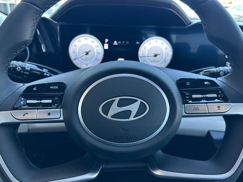 Used 2026 Hyundai Elantra Limited FWD image 26