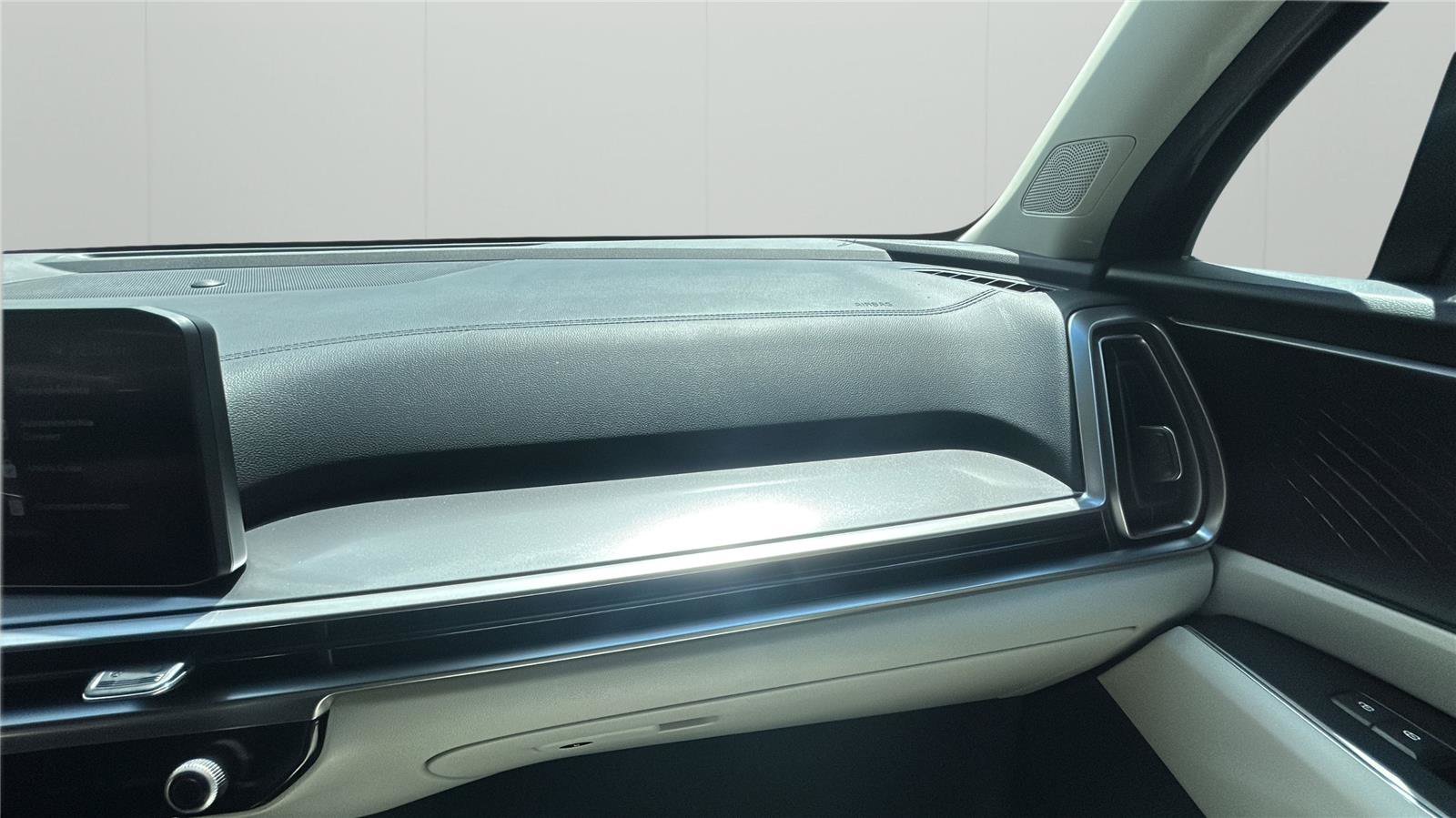 Used 2024 Kia Sorento S w/ Panoramic Sunroof Package FWD image 20