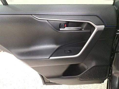Used 2022 Toyota RAV4 XSE image 14