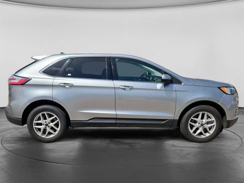 Used 2024 Ford Edge SEL AWD/4WD image 5