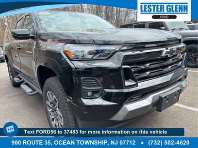 Used 2023 Chevrolet Colorado Z71 w/ Z71 Convenience Package 2